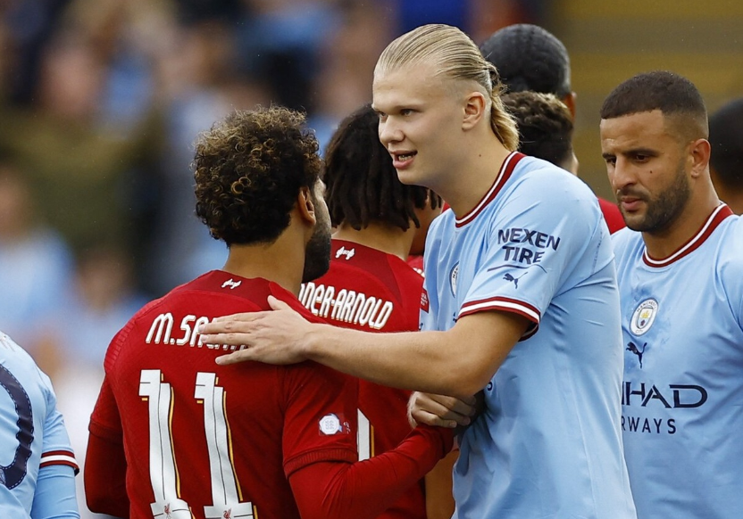 曼城内部会议纪要流出：集结日强势反弹，社区盾使命明确，阵容厚度经受考验